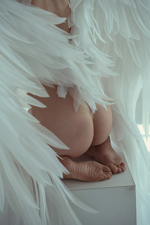 अपने पंख फैलाओ